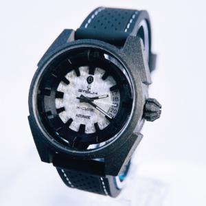 MONTRE BYSILH “X-DATE” NODE MILK CARBON